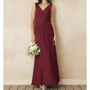 Elegant Sleeveless Burgundy Maxi Dress